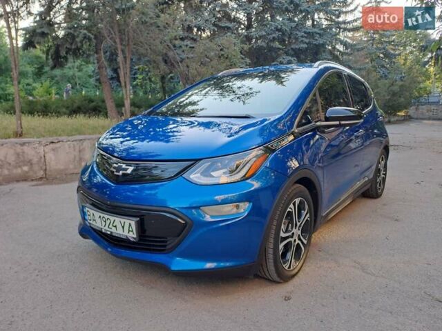 Синий Шевроле Bolt EV, объемом двигателя 0 л и пробегом 7 тыс. км за 16800 $, фото 1 на Automoto.ua