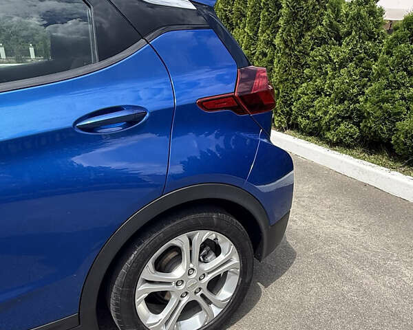 Синий Шевроле Bolt EV, объемом двигателя 0 л и пробегом 62 тыс. км за 15300 $, фото 13 на Automoto.ua