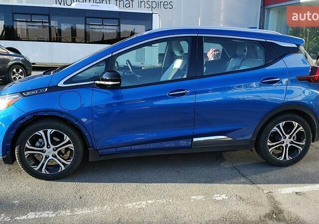 Синий Шевроле Bolt EV, объемом двигателя 0 л и пробегом 85 тыс. км за 16100 $, фото 7 на Automoto.ua