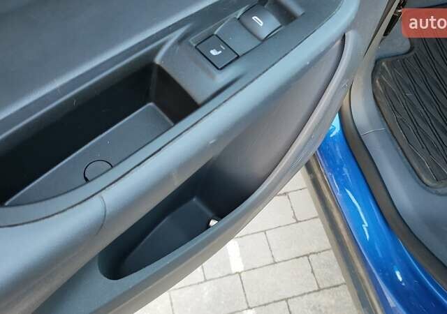 Синий Шевроле Bolt EV, объемом двигателя 0 л и пробегом 85 тыс. км за 16100 $, фото 21 на Automoto.ua