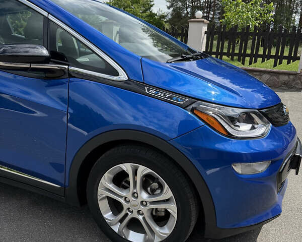 Синий Шевроле Bolt EV, объемом двигателя 0 л и пробегом 62 тыс. км за 15300 $, фото 4 на Automoto.ua