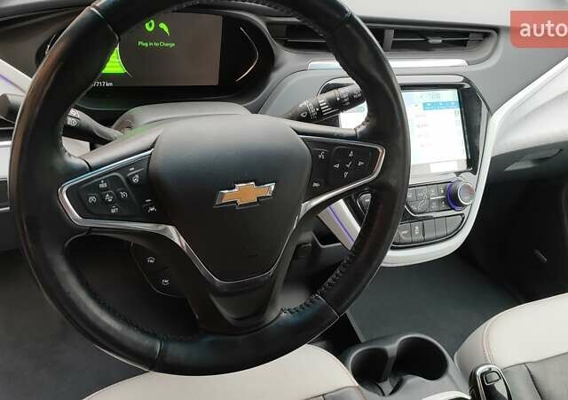 Синий Шевроле Bolt EV, объемом двигателя 0 л и пробегом 85 тыс. км за 16600 $, фото 2 на Automoto.ua