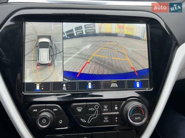 Синий Шевроле Bolt EV, объемом двигателя 0 л и пробегом 83 тыс. км за 20700 $, фото 13 на Automoto.ua