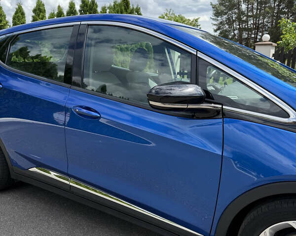 Синий Шевроле Bolt EV, объемом двигателя 0 л и пробегом 62 тыс. км за 15300 $, фото 5 на Automoto.ua