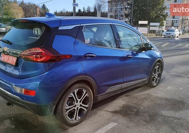 Синий Шевроле Bolt EV, объемом двигателя 0 л и пробегом 85 тыс. км за 16100 $, фото 3 на Automoto.ua