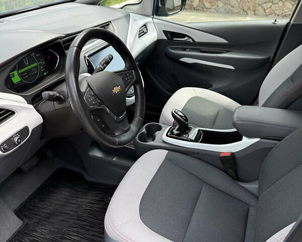 Синий Шевроле Bolt EV, объемом двигателя 0 л и пробегом 62 тыс. км за 15300 $, фото 19 на Automoto.ua