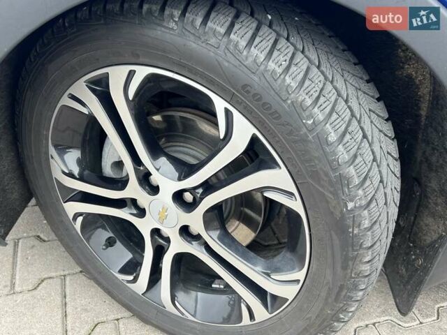 Синий Шевроле Bolt EV, объемом двигателя 0 л и пробегом 83 тыс. км за 20700 $, фото 9 на Automoto.ua