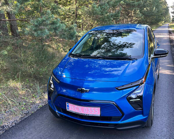 Синий Шевроле Bolt EV, объемом двигателя 0 л и пробегом 35 тыс. км за 17800 $, фото 5 на Automoto.ua