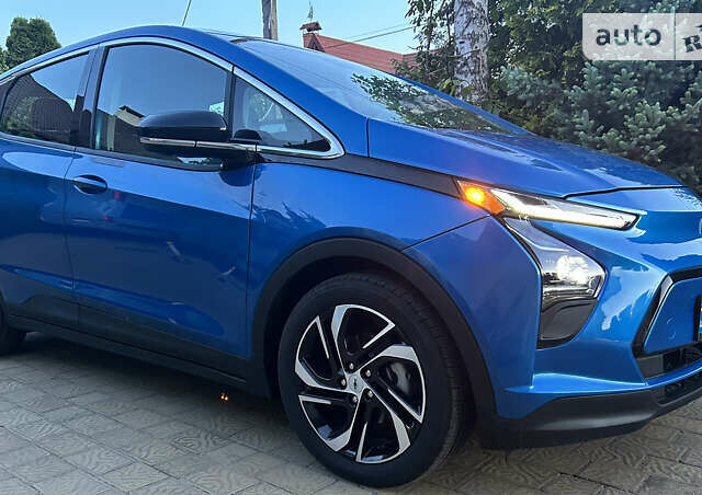 Синий Шевроле Bolt EV, объемом двигателя 0 л и пробегом 15 тыс. км за 23000 $, фото 3 на Automoto.ua