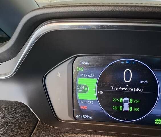 Синий Шевроле Bolt EV, объемом двигателя 0 л и пробегом 45 тыс. км за 18000 $, фото 2 на Automoto.ua