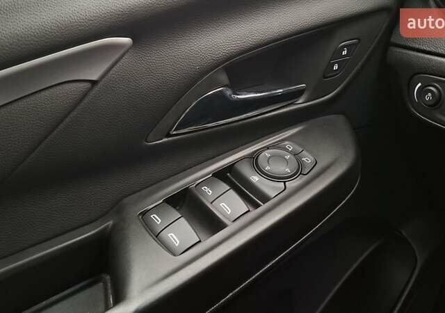 Синий Шевроле Bolt EV, объемом двигателя 0 л и пробегом 16 тыс. км за 20999 $, фото 44 на Automoto.ua