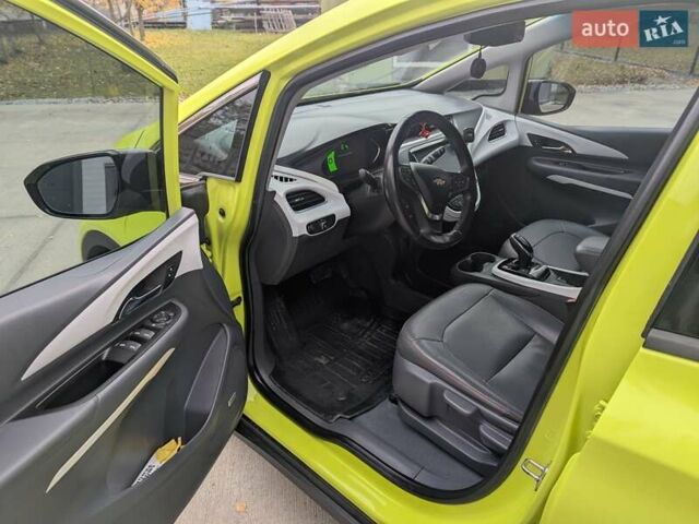 Зеленый Шевроле Bolt EV, объемом двигателя 0 л и пробегом 80 тыс. км за 17300 $, фото 6 на Automoto.ua