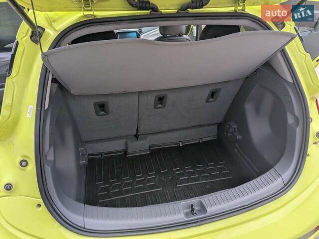 Зеленый Шевроле Bolt EV, объемом двигателя 0 л и пробегом 80 тыс. км за 17300 $, фото 9 на Automoto.ua