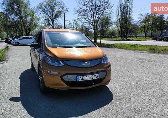 Оранжевый Шевроле Bolt EV, объемом двигателя 0 л и пробегом 99 тыс. км за 14498 $, фото 8 на Automoto.ua