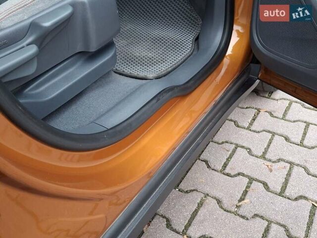 Помаранчевий Шевроле Bolt EV, об'ємом двигуна 0 л та пробігом 77 тис. км за 13900 $, фото 41 на Automoto.ua