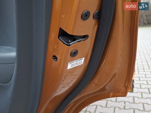 Помаранчевий Шевроле Bolt EV, об'ємом двигуна 0 л та пробігом 77 тис. км за 13900 $, фото 31 на Automoto.ua