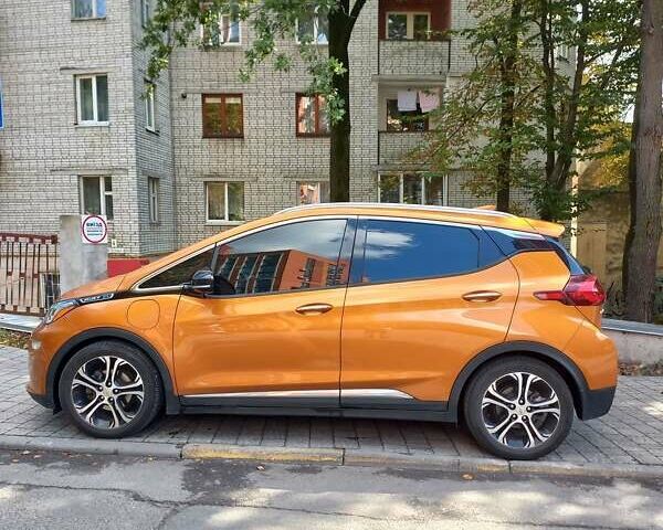 Оранжевый Шевроле Bolt EV, объемом двигателя 0 л и пробегом 135 тыс. км за 13300 $, фото 1 на Automoto.ua