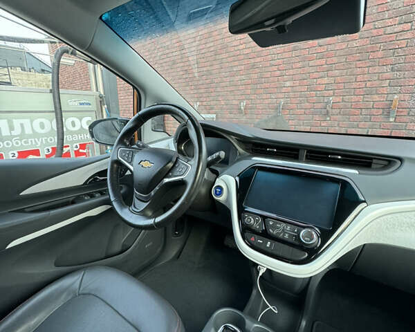 Оранжевый Шевроле Bolt EV, объемом двигателя 0 л и пробегом 56 тыс. км за 14300 $, фото 10 на Automoto.ua