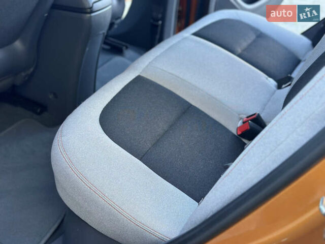 Оранжевый Шевроле Bolt EV, объемом двигателя 0 л и пробегом 111 тыс. км за 13750 $, фото 59 на Automoto.ua