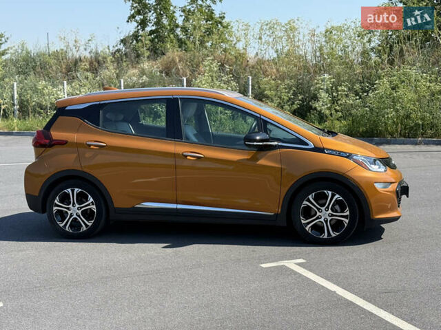 Оранжевый Шевроле Bolt EV, объемом двигателя 0 л и пробегом 141 тыс. км за 14300 $, фото 4 на Automoto.ua