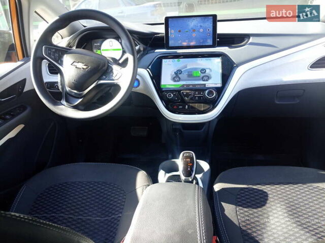 Оранжевый Шевроле Bolt EV, объемом двигателя 0 л и пробегом 240 тыс. км за 21000 $, фото 11 на Automoto.ua