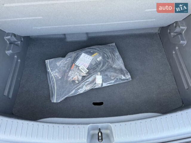 Помаранчевий Шевроле Bolt EV, об'ємом двигуна 0 л та пробігом 140 тис. км за 14300 $, фото 24 на Automoto.ua