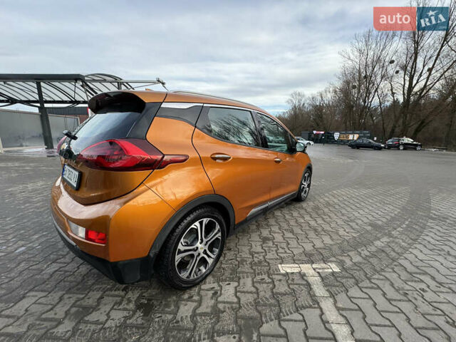 Оранжевый Шевроле Bolt EV, объемом двигателя 0 л и пробегом 56 тыс. км за 14300 $, фото 5 на Automoto.ua