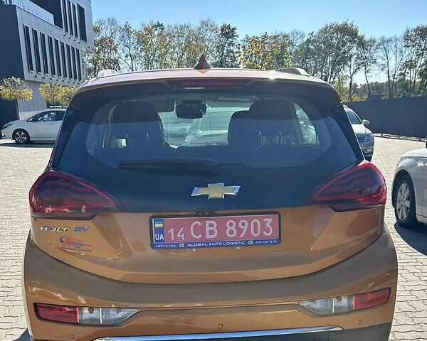 Оранжевый Шевроле Bolt EV, объемом двигателя 0 л и пробегом 123 тыс. км за 13200 $, фото 4 на Automoto.ua