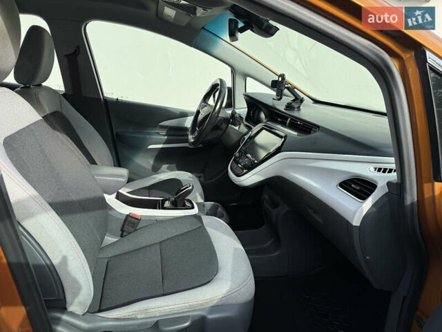 Помаранчевий Шевроле Bolt EV, об'ємом двигуна 0 л та пробігом 110 тис. км за 12950 $, фото 11 на Automoto.ua