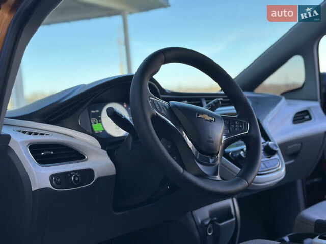 Оранжевый Шевроле Bolt EV, объемом двигателя 0 л и пробегом 111 тыс. км за 13750 $, фото 48 на Automoto.ua