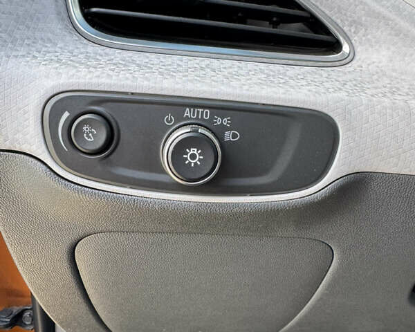 Оранжевый Шевроле Bolt EV, объемом двигателя 0 л и пробегом 112 тыс. км за 14200 $, фото 10 на Automoto.ua