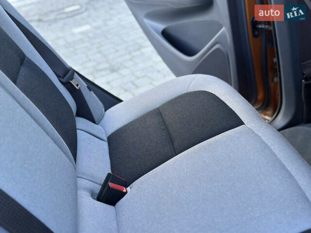 Оранжевый Шевроле Bolt EV, объемом двигателя 0 л и пробегом 111 тыс. км за 13750 $, фото 63 на Automoto.ua