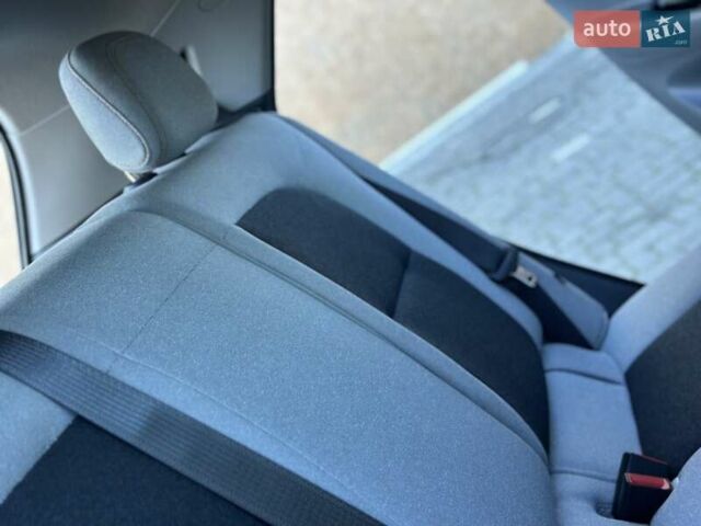 Оранжевый Шевроле Bolt EV, объемом двигателя 0 л и пробегом 111 тыс. км за 13700 $, фото 74 на Automoto.ua