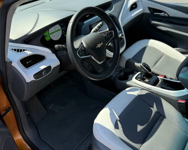 Помаранчевий Шевроле Bolt EV, об'ємом двигуна 0 л та пробігом 140 тис. км за 14300 $, фото 18 на Automoto.ua