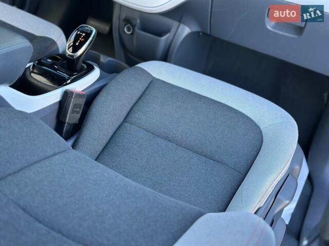 Оранжевый Шевроле Bolt EV, объемом двигателя 0 л и пробегом 111 тыс. км за 13700 $, фото 48 на Automoto.ua