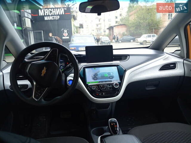 Оранжевый Шевроле Bolt EV, объемом двигателя 0 л и пробегом 240 тыс. км за 21000 $, фото 28 на Automoto.ua
