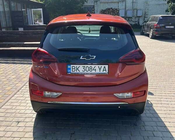 Оранжевый Шевроле Bolt EV, объемом двигателя 0 л и пробегом 90 тыс. км за 14900 $, фото 4 на Automoto.ua