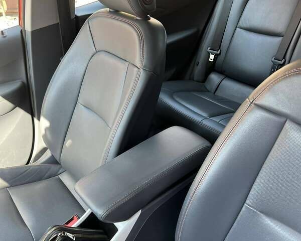 Оранжевый Шевроле Bolt EV, объемом двигателя 0 л и пробегом 90 тыс. км за 14900 $, фото 8 на Automoto.ua