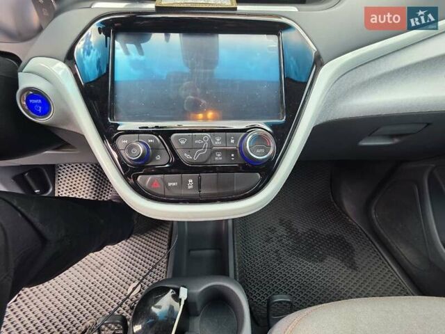 Помаранчевий Шевроле Bolt EV, об'ємом двигуна 0 л та пробігом 69 тис. км за 16500 $, фото 4 на Automoto.ua