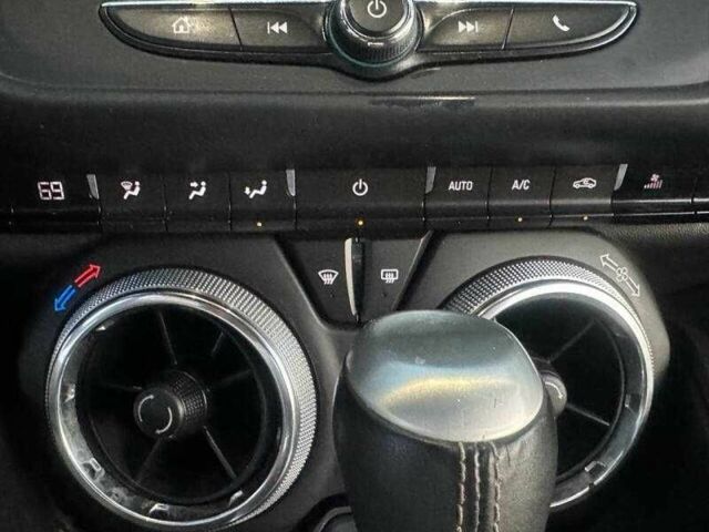 Белый Шевроле Камаро, объемом двигателя 3.6 л и пробегом 57 тыс. км за 4900 $, фото 14 на Automoto.ua