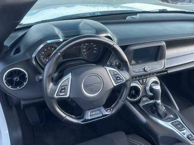 Белый Шевроле Камаро, объемом двигателя 3.6 л и пробегом 57 тыс. км за 4900 $, фото 10 на Automoto.ua