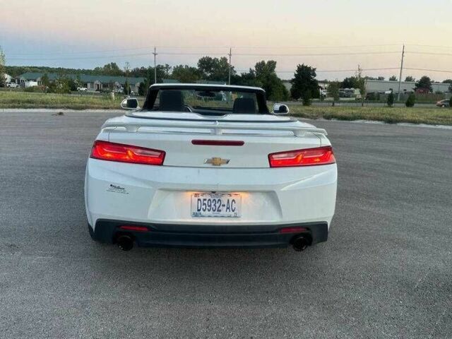 Белый Шевроле Камаро, объемом двигателя 3.6 л и пробегом 57 тыс. км за 4900 $, фото 3 на Automoto.ua