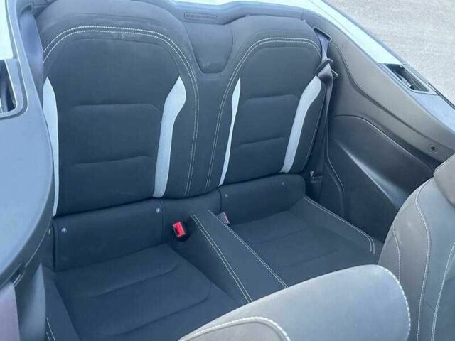 Белый Шевроле Камаро, объемом двигателя 3.6 л и пробегом 57 тыс. км за 4900 $, фото 16 на Automoto.ua