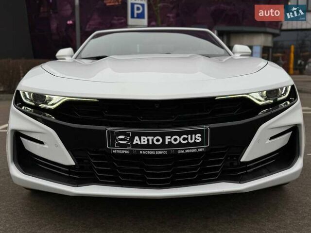 Белый Шевроле Камаро, объемом двигателя 3.6 л и пробегом 83 тыс. км за 31990 $, фото 2 на Automoto.ua