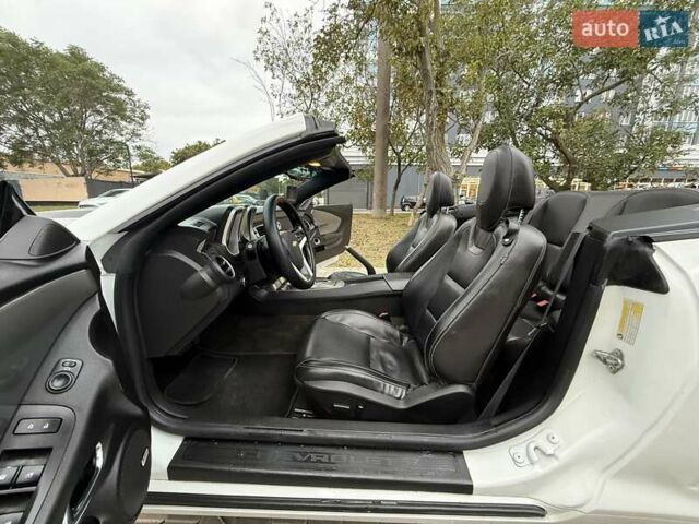 Белый Шевроле Камаро, объемом двигателя 3.56 л и пробегом 154 тыс. км за 12900 $, фото 32 на Automoto.ua