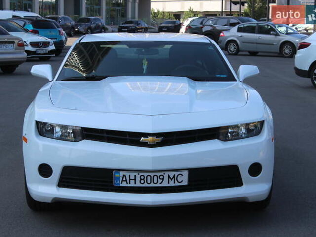 Белый Шевроле Камаро, объемом двигателя 3.6 л и пробегом 131 тыс. км за 14499 $, фото 1 на Automoto.ua