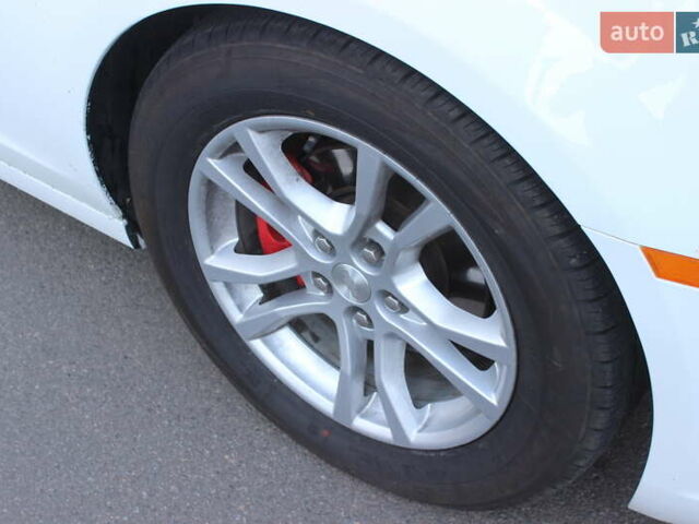 Белый Шевроле Камаро, объемом двигателя 3.6 л и пробегом 131 тыс. км за 14499 $, фото 9 на Automoto.ua