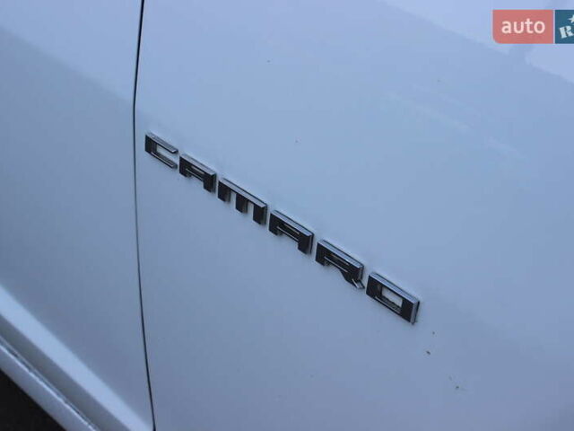 Белый Шевроле Камаро, объемом двигателя 3.6 л и пробегом 131 тыс. км за 14499 $, фото 8 на Automoto.ua