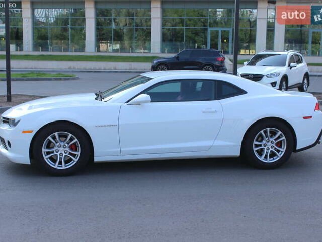 Белый Шевроле Камаро, объемом двигателя 3.6 л и пробегом 131 тыс. км за 14499 $, фото 2 на Automoto.ua