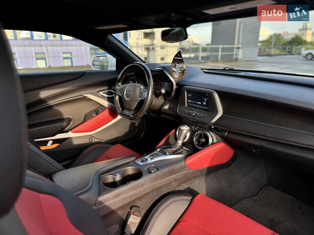 Белый Шевроле Камаро, объемом двигателя 2 л и пробегом 103 тыс. км за 18555 $, фото 32 на Automoto.ua